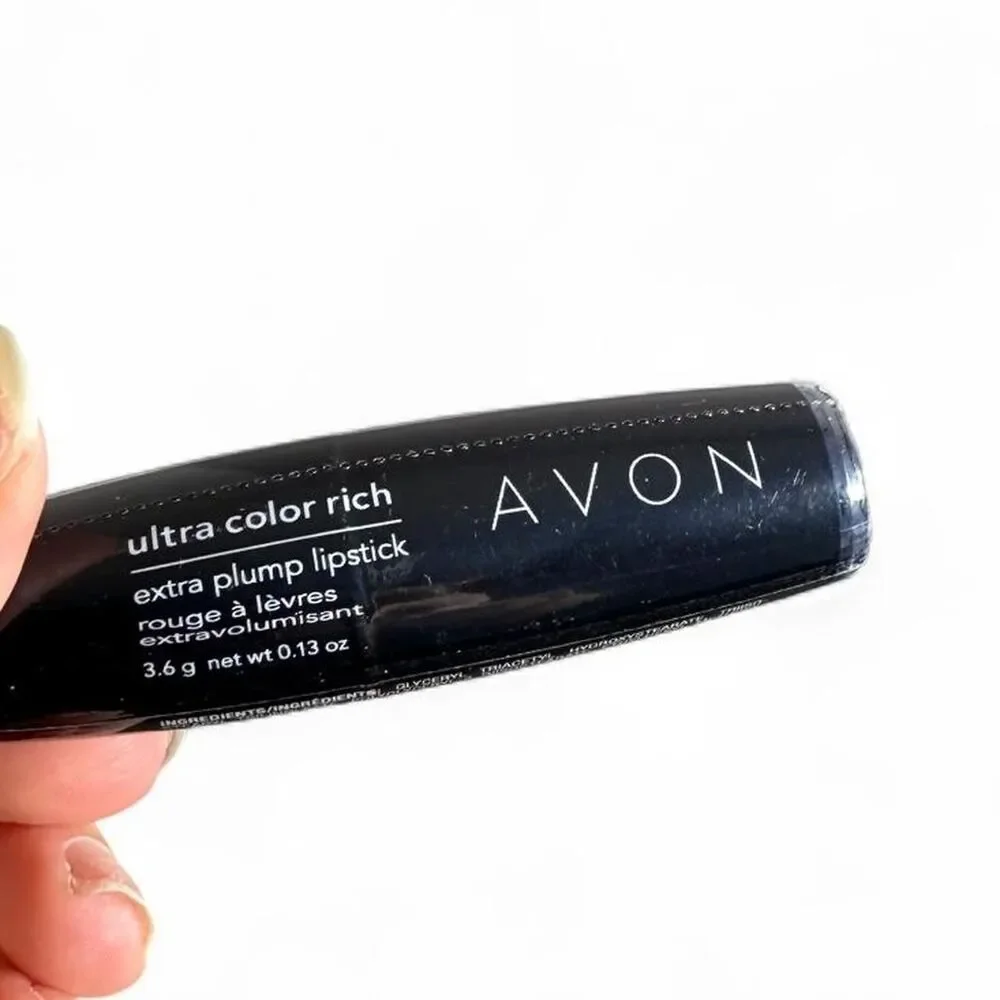 VTG Avon Ultra Color Rich Lipstick in the shade Blonde Ambition (H500) NEW